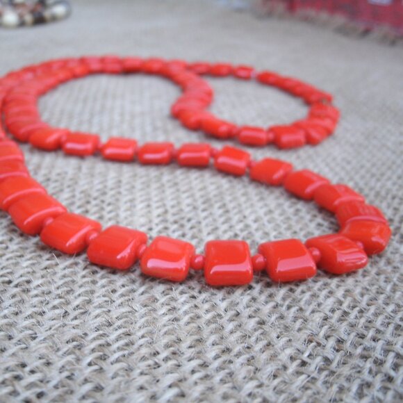 Vintage Handmade Red Glass Bead Necklace - Picture 6 of 10